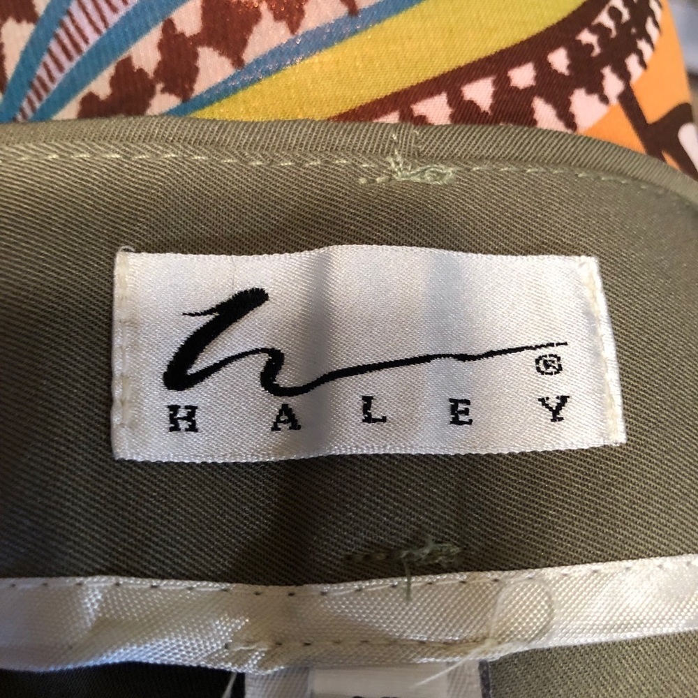 Haley Olive Green Pleated Shorts Size 16 - Picture 3 of 5